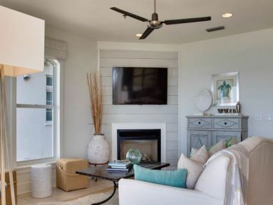 Flat Screen TV in Living Area